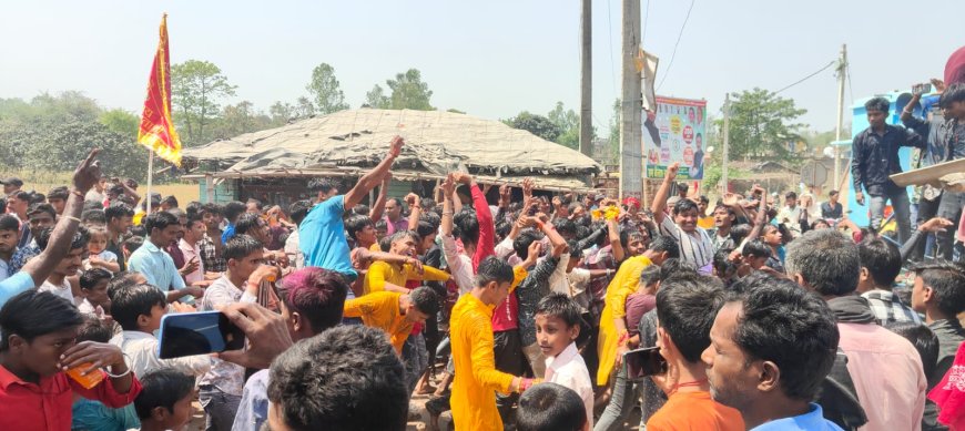 सीतामढ़ी :- चैती दुर्गा पूजा को लेकर 601 कुमारी कन्याओं ने निकाली कलश-शोभा यात्रा