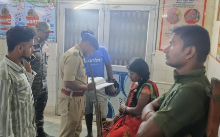 सीतामढ़ी :- बैरगनिया सैनिक सड़क पर टेम्पो हुआ अनियंत्रित, गड्ढे में गिरने से कई जख्मी, टेम्पो चालक वहां लेकर फरार, पुलिस जुटी जांच में