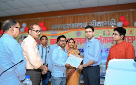 सीतामढ़ी :- यक्ष्मा उन्मूलन में उत्कृष्ट प्रदर्शन को ले कर सम्मानित किये गये पुपरी पीएचसी हेल्थ ऑफिसर मो मतलुबुर रहमान