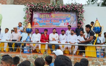 सीतामढ़ी :- मां काली सेवा समिति, बैरगनिया द्वारा शहीद बंशी चाचा टेनिस क्रिकेट लीग मैच शुभारंभ