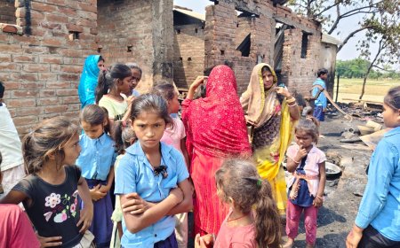 सीतामढ़ी :- अग्निपीड़ितों के मदद के लिए बढाया हाथ, मुखिया अर्पणा सिंह को सराहा लोगो ने
