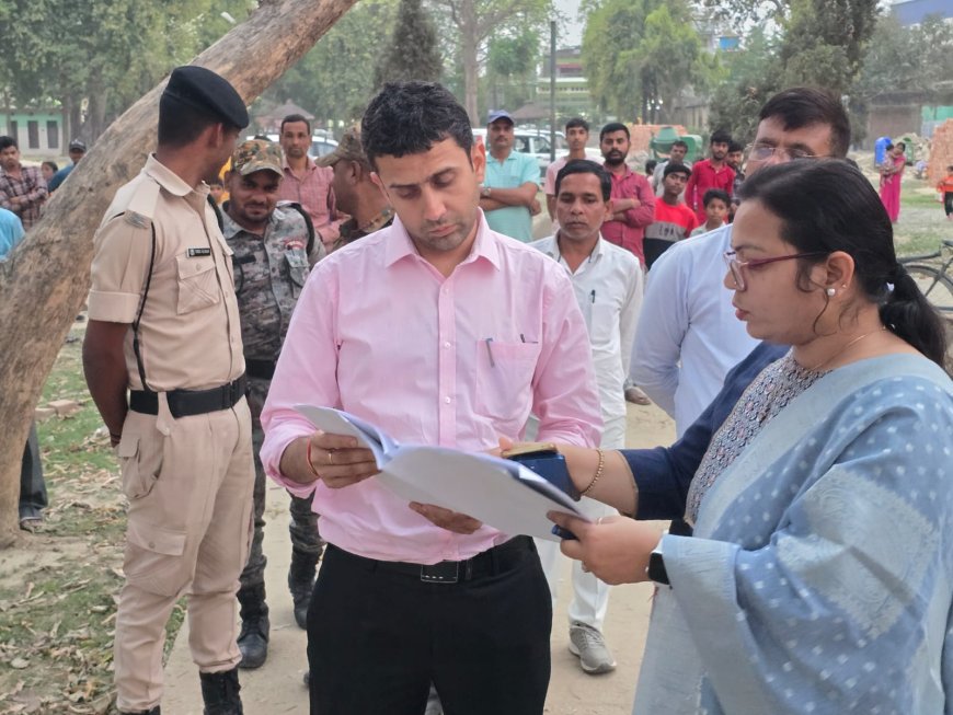 सीतामढ़ी :- सीताकुंज नगर उद्यान में चल रहे कार्यों का जिलाधिकारी ने किया निरीक्षण, दिए कई निर्देश