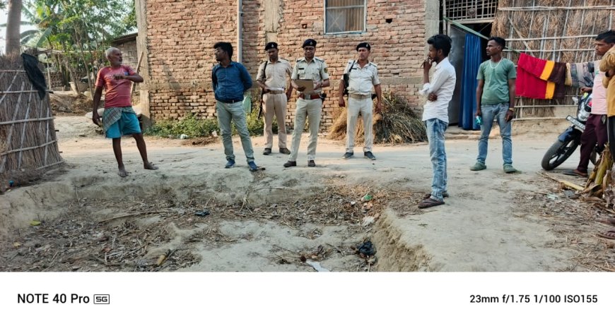 सीतामढ़ी :- सड़क अतिक्रमण को लेकर सीओ एवं थानाध्यक्ष ने चलाया अभियान