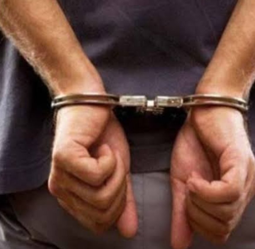 सीतामढ़ी :- चार पहिया वाहन में गांजा के साथ तस्कर गिरफ्तार