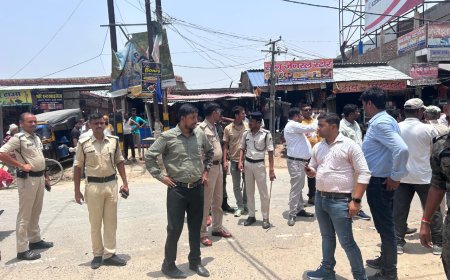 सीतामढ़ी :- जाम पर लगाम, लगने उतरी जिला प्रशासन की टीम, चला अतिक्रमण हटाओ अभियान