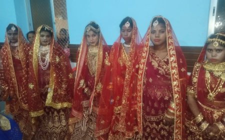 सीतामढ़ी :- एक विवाह ऐसा भी,, धूमधाम से सम्पन हुआ सामूहिक विवाह,कई जड़ो ने लिए सात फेरे