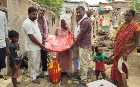 सीतामढ़ी  :- आधी रात को घर में लगे आग से लाखों की संपति जाली, परिवार आहत में