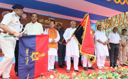 पटना : मुख्यमंत्री नीतीश कुमार ने पुलिस विभाग को सौंपी नई ताकत, 618 वाहनों का किया लोकार्पण