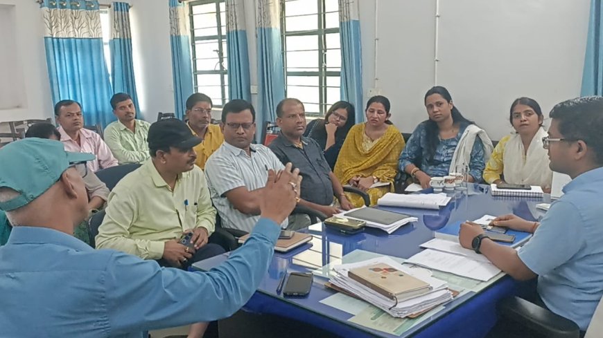 सीतामढ़ी :- निर्वाचन सूची की तैयारी और मतदान संचालन के सम्बंध में प्रशिक्षण आयोजित!