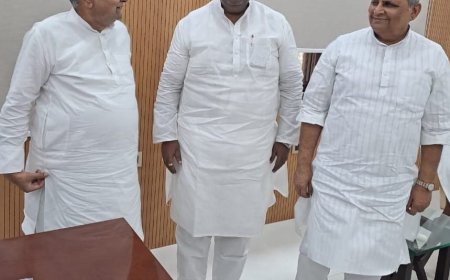 सुगौली : विकास की नई ऊंचाइयों पर ले जाना ही लक्ष्य, पूर्व एमएलसी सतीश कुमार ने मुख्यमंत्री और मंत्री विजय चौधरी से आशीर्वाद प्राप्त कर जनसंपर्क यात्रा को किया तेज