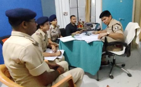 सुगौली: एसडीपीओ ने सुगौली थाना का किया निरीक्षण, लंबित कांडों की समीक्षा