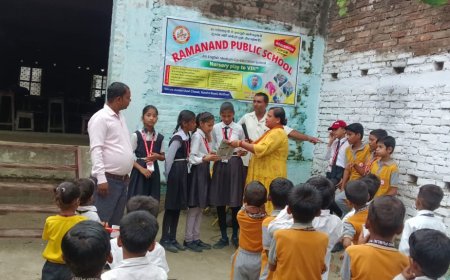 मोतिहारी : रामानंद पब्लिक स्कूल में हिन्दी दिवस का भव्य आयोजन