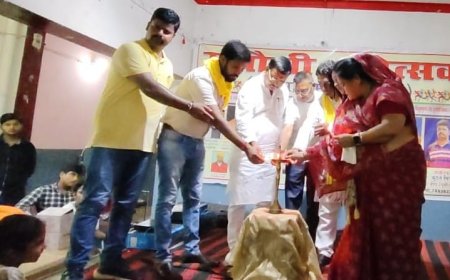 सुगौली: सुगौली महोत्सव में प्रतिभाओं का हुआ सम्मान