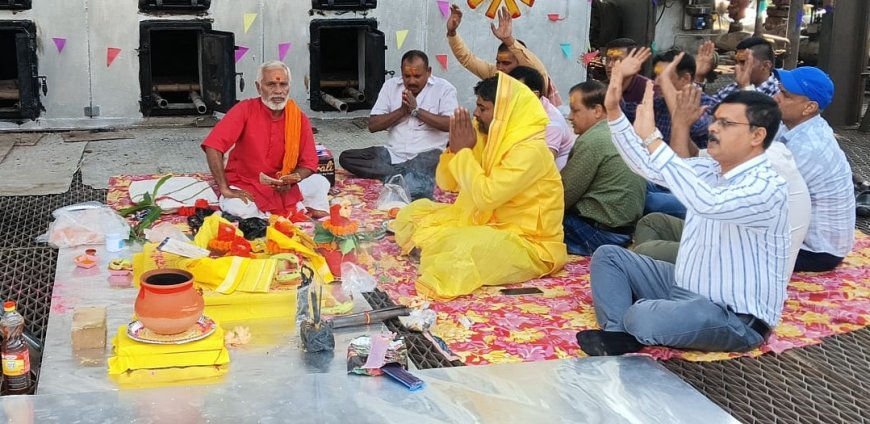 सुगौली: एचपीसीएल बायोफ्यूल्स लिमिटेड सुगौली इकाई में बायलर पूजन, पेराई सत्र 2025-26 की तैयारियाँ शुरू