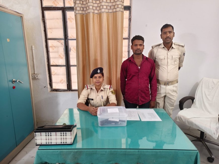 सुगौली: पुलिस की बड़ी कामयाबी, देसी कट्टा और दो जिंदा कारतूस के साथ बदमाश गिरफ्तार