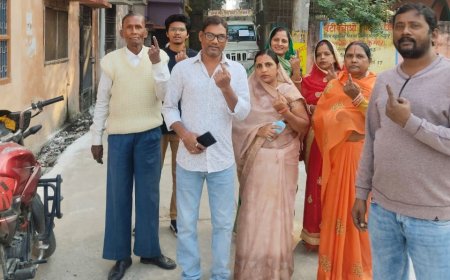 सीतामढ़ी :- चुनावी महापर्व में बढ़-चढ़ कर शामिल हुए युवा मतदाता