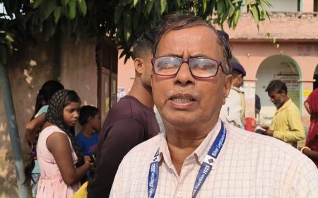 सीतामढ़ी :~ बोखड़का में मशीन खराब होने के कारण 20 मिनट बाधित रहा मतदान