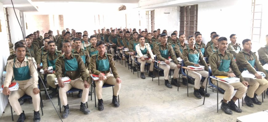 सीतामढ़ी :~ शिवहर पुलिस अधीक्षक ने सिपाहियों को बताया कानून का पाठ