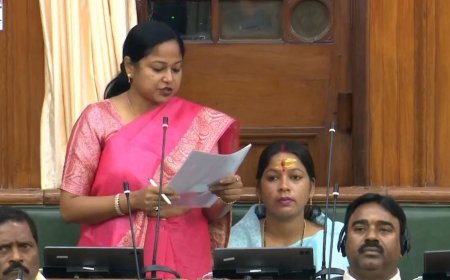 सीतामढ़ी :~ विधानसभा में शिवहर  विधायक के रूप में डॉ. श्वेता गुप्ता ने ली शपथ