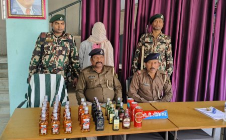 सीतामढ़ी :- पुलिस की बड़ी कार्रवाई, शराब की होम डिलीवरी करने वाला शातिर रंगे हाथ गिरफ्तार, कई ठिकानो का खुलासा