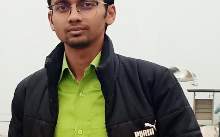 रामगढ़वा । कानू समाज के लाल बने रेलवे स्टेशन मास्टर,परिजनों में खुशी की लहर,शुभचिंतकों ने दी बधाइयां व शुभकामनाएं