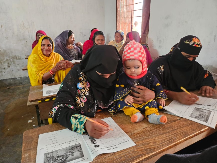 सीतामढ़ी :- नवसाक्षर महिलाओं ने रचा इतिहास, साक्षरता यात्रा में बड़ा कदम