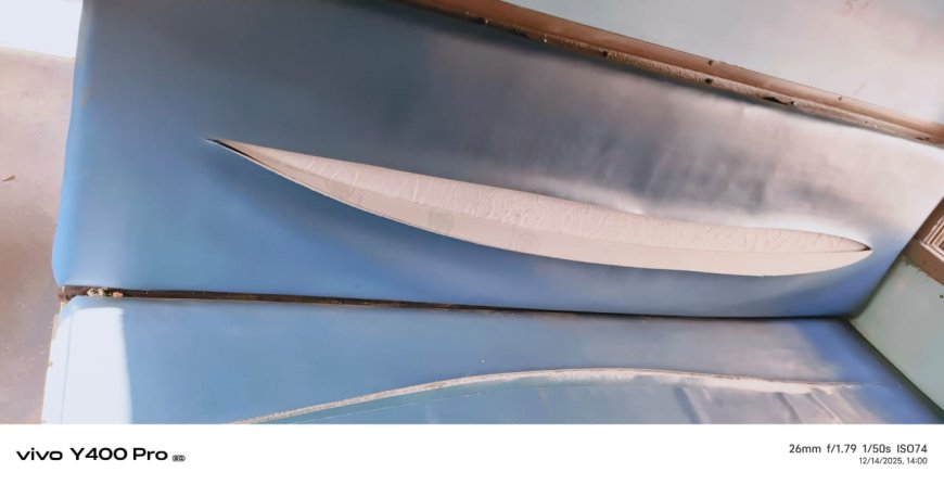 सीतामढ़ी :-  ट्रेन की सीटों को क्षतिग्रस्त करने पर रेलवे सख़्त