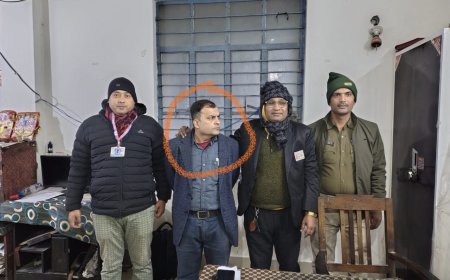 सीतामढ़ी :- चलती ट्रेन में अवैध रूप से टिकट जांच करने वाला व्यक्ति चढ़ा रेल पुलिस के हत्थे