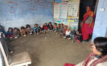 सीतामढ़ी :- प्रवेक्षिका के निरीक्षण में एक सेविका व तीन सहायिका के वेतन कटौती पर हुई कारवाई