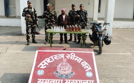 सीतामढ़ी :- एसएसबी ने शराब के साथ एक बाइक सवार को किया गिरफ्तार