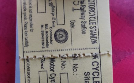 सीतामढ़ी :- रेलवे के द्वारा मान्यता प्राप्त साइकिल, मोटरसाइकिल स्टैंड से बतौर रसीद हो रही अवैध बदली, निदान भी जाने