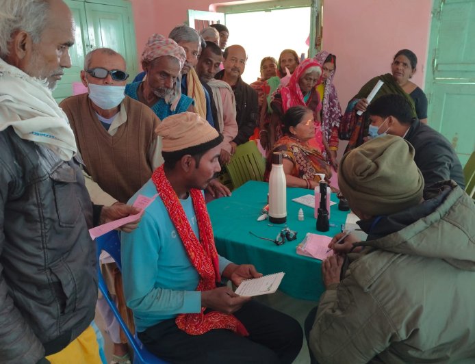 घोड़ासहन : टी आर एम पी हाई स्कूल में निःशुल्क नेत्र जांच शिविर का आयोजन, जरूरतमंदों को मिलेगा मुफ्त चश्मा व ऑपरेशन सुविधा