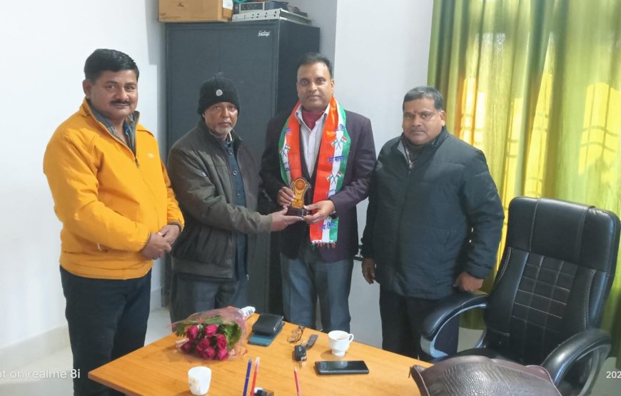 सीतामढ़ी :- ईसीएचएस पॉलीक्लिनिक सीतामढ़ी में प्रभारी अधिकारी ओआईसी के पद पर कर्नल अजय कुमार सिंह ने किया पदभार ग्रहण