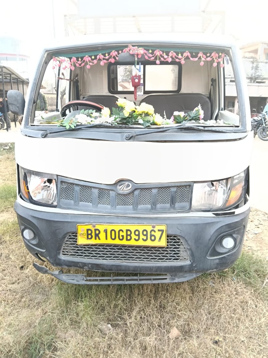 सीतामढ़ी :- फर्राटे मरती वाहन के चपेट में एक लड़की सहित दो युवक गंभीर रूप से जख्मी, स्थिति गंभारीर, रेफर