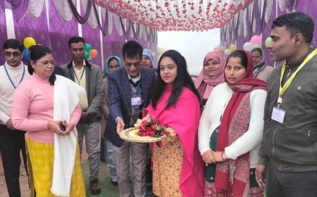 सीतामढ़ी :- शांतिपूर्ण शुरुआत हुई इंटर परीक्षा, अनुमंडल पदाधिकारी ने लाल फीता काटकर किया मॉडल परीक्षा केंद्र का उद्घाटन