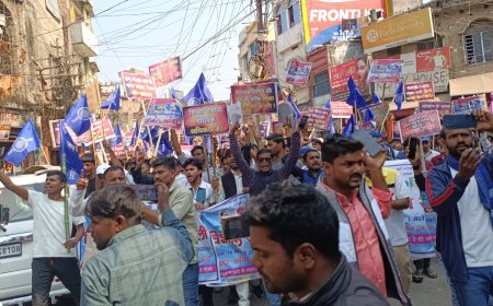 सीतामढ़ी :- यूजीसी समता बिल के समर्थन में छात्रों ने शहर में निकला विशाल आक्रोश रैली