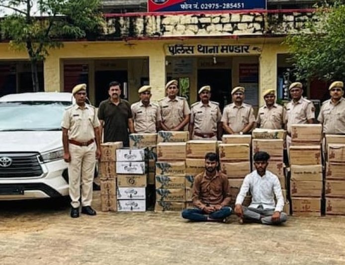 सीतामढ़ी :- शराब लदी कार जप्त, तस्कर गिरफ्तार