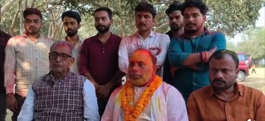 रामगढ़वा। जदयू के बबलू साह फिर दोबारा निर्विरोध हुएं प्रखंड अध्यक्ष, कार्यकर्ता व शुभचिंतकों ने दी बधाइयां