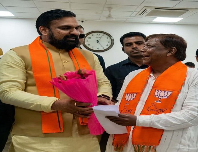 घोड़ासहन में चीनी मिल की मांग तेज, नगर पंचायत चुनाव जल्द कराने का भी उठाया मुद्दा