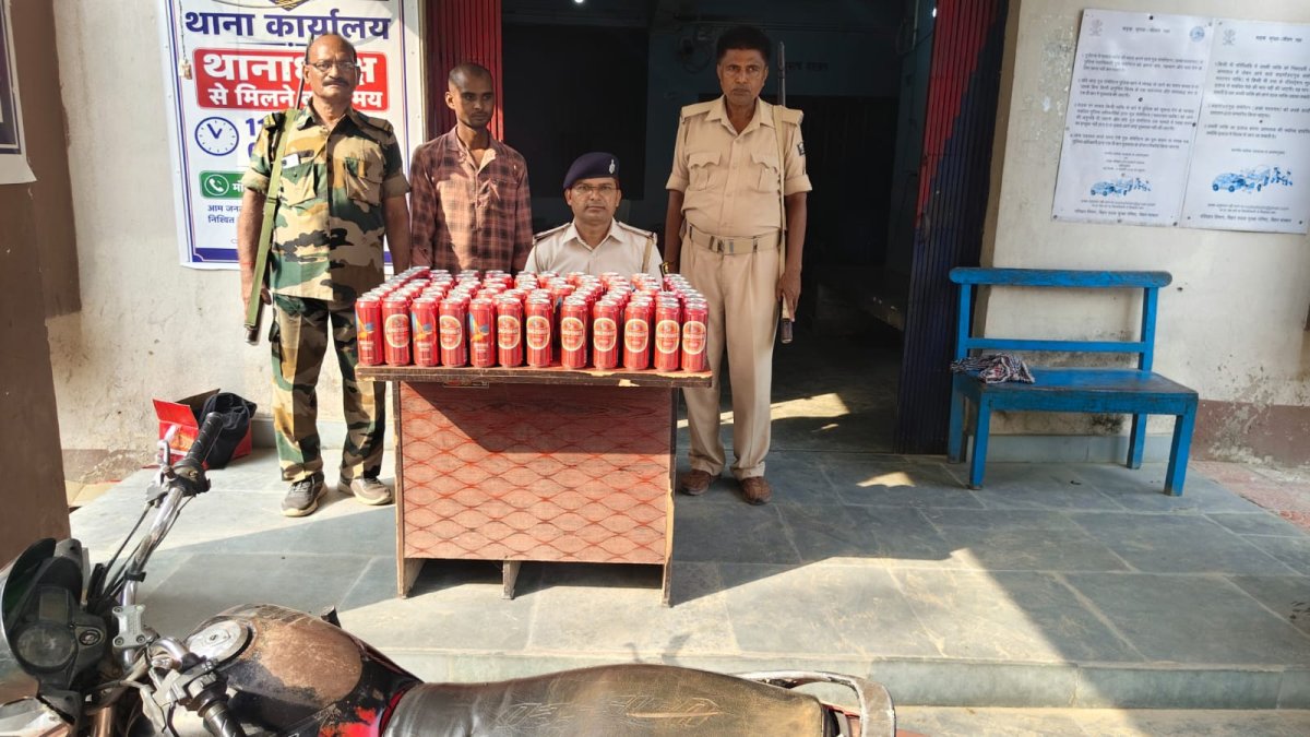 घोड़ासहन : 42 लीटर बीयर के साथ एक तस्कर गिरफ्तार, मोटरसाइकिल जब्त