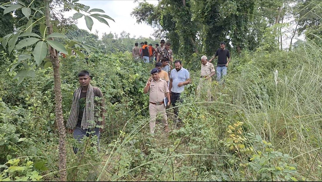 घोड़ासहन : पोखर से बुजुर्ग का शव बरामद, इलाके में मची सनसनी