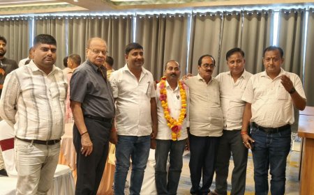 जिला में एग्रो इनपुट डीलर एसोसिएशन की बैठक में रामगढ़वा प्रखंड अध्यक्ष बने प्रमोद कुशवाहा, शुभचिंतकों ने दी बधाइयां