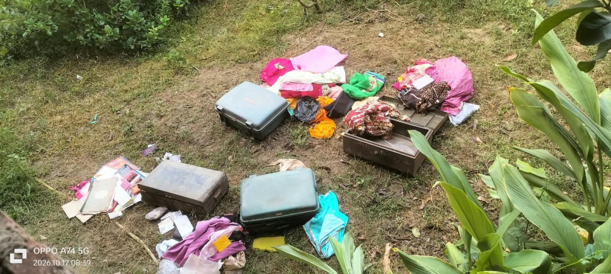 सीतामढ़ी:- चोरों की घटना ने बढ़ाई लोगो में बेचैनी, थाना जुटी जांच में, लोगो में आक्रोश